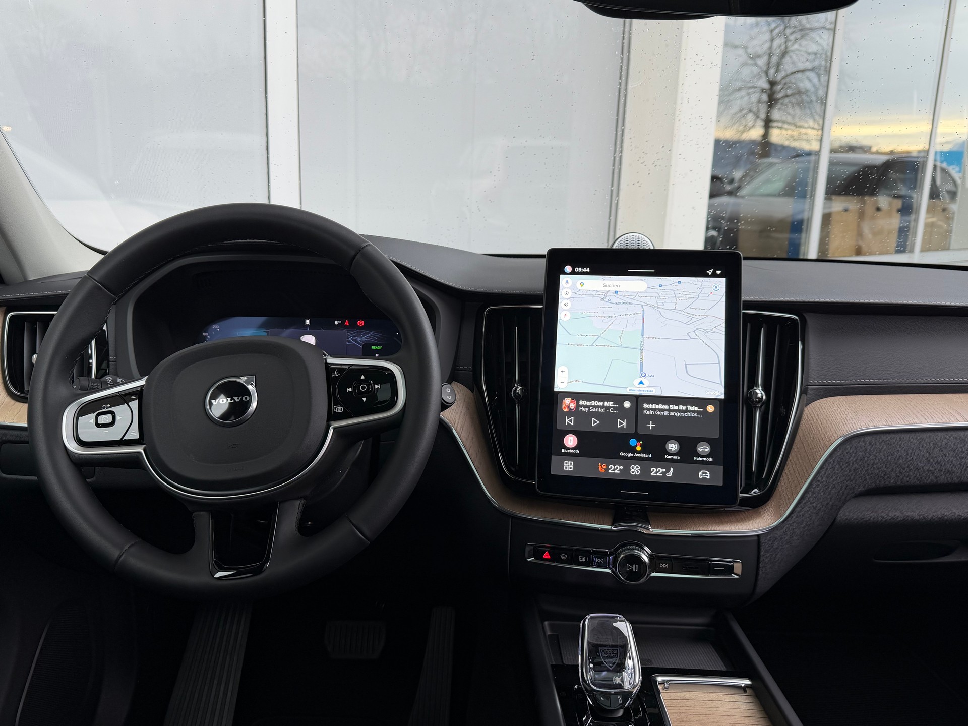VOLVO XC60 T8 eAWD Ultra Dark Geartronic-image-4