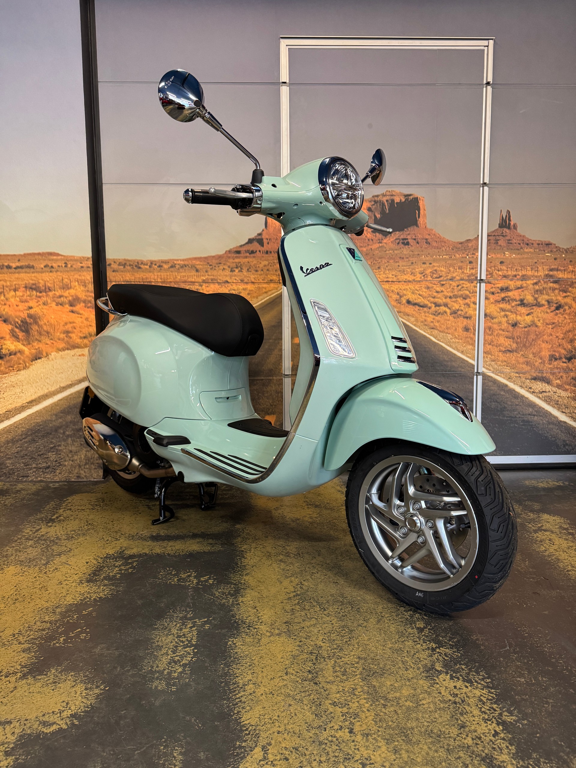 PIAGGIO Vespa 125 Primavera ABS-image-2