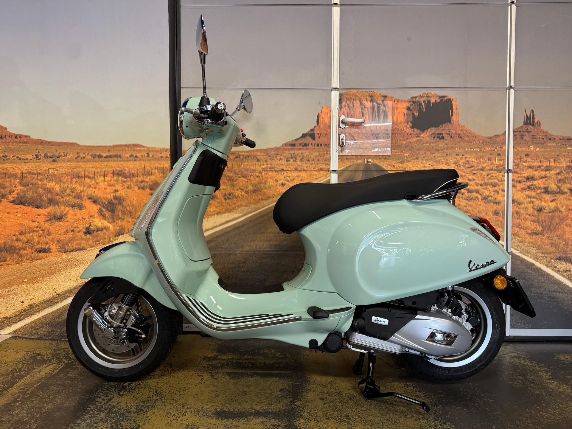 PIAGGIO Vespa 125 Primavera ABS-image-1