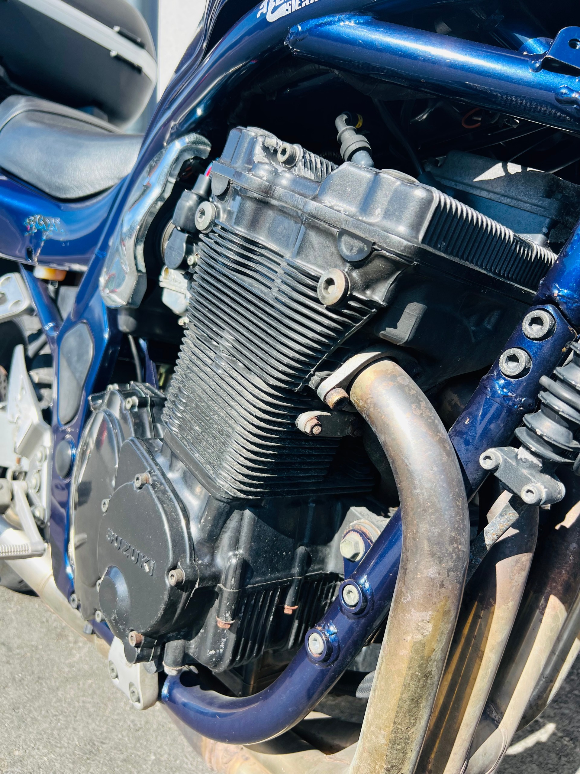 SUZUKI GSF 1200 S Bandit-image-2