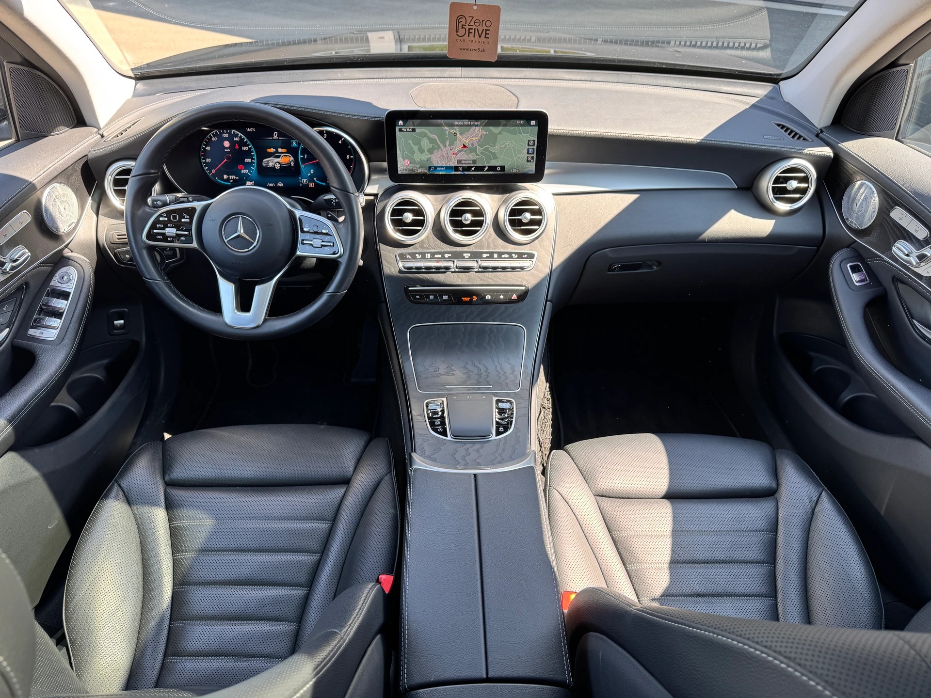 MERCEDES-BENZ GLC 400 d 4Matic AMG Line 9G-Tronic-image-9