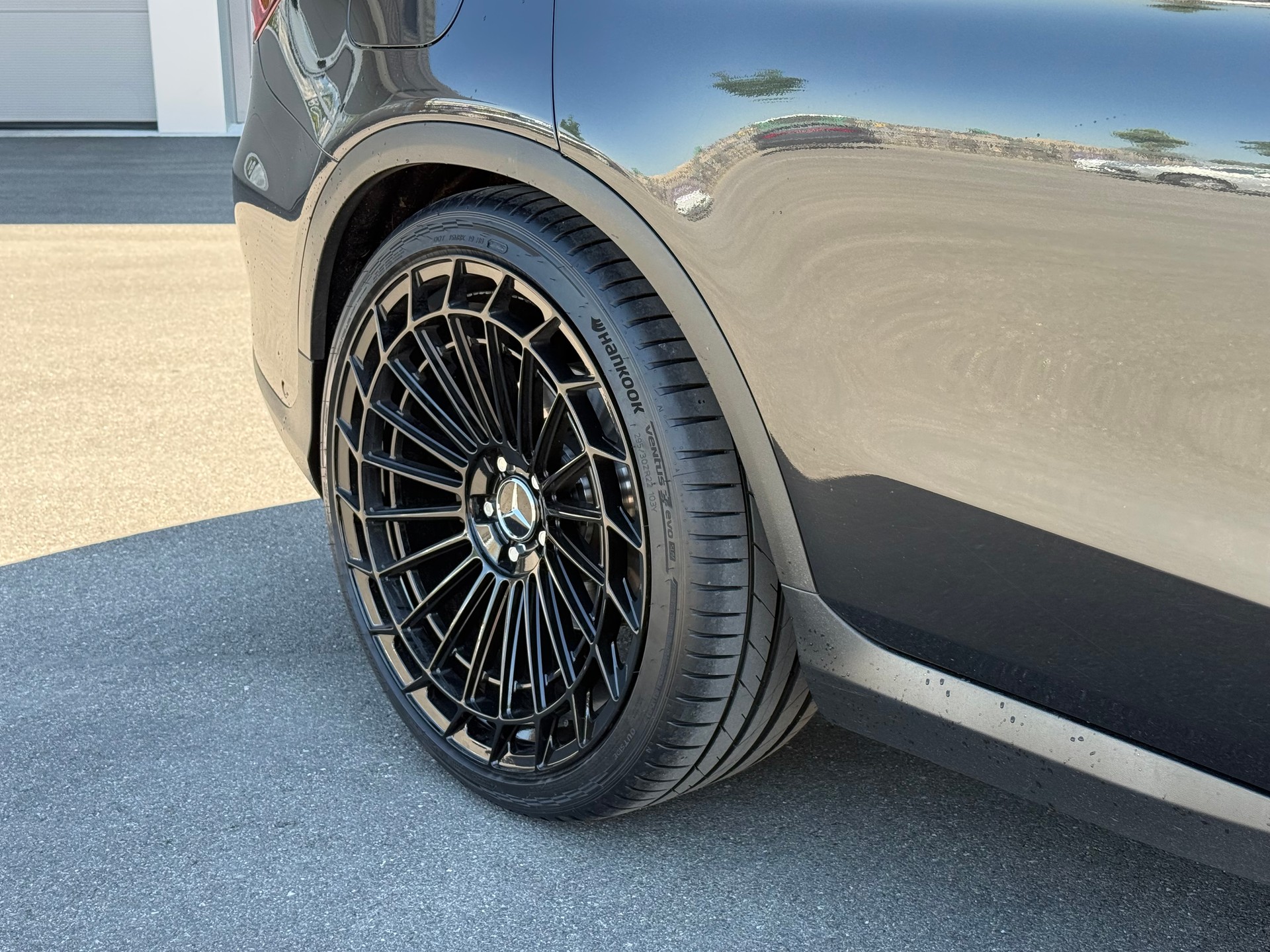 MERCEDES-BENZ GLC 400 d 4Matic AMG Line 9G-Tronic-showroom-element-1