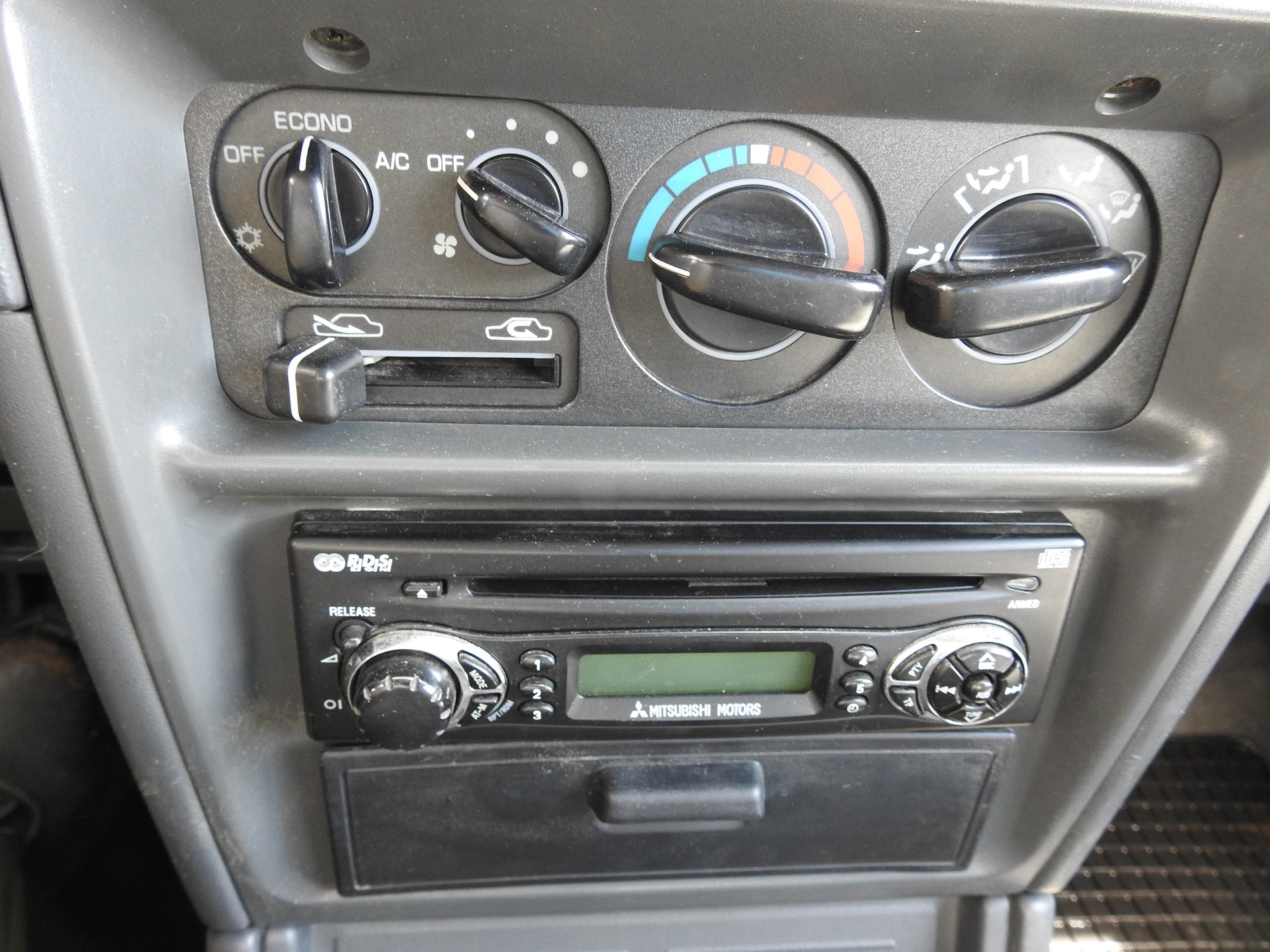 MITSUBISHI Pajero 2.5 TDI Classic-image-22