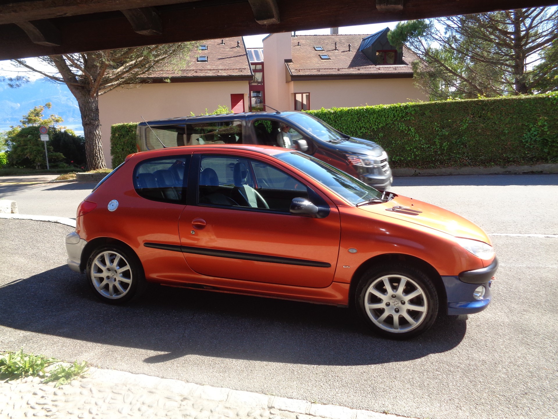 PEUGEOT 206 2.0 16V GTI-image-3