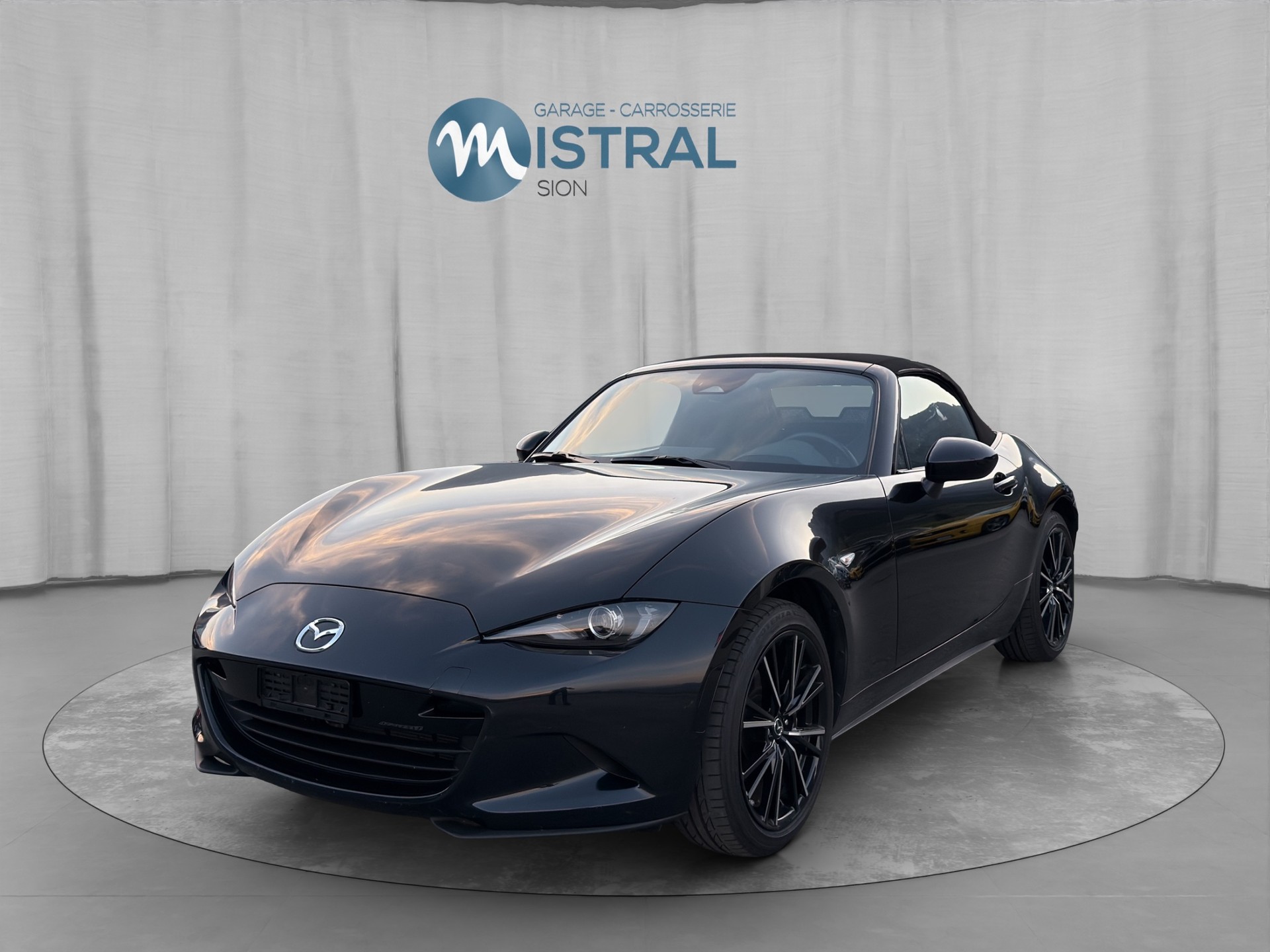 MAZDA MX-5 Skyactiv-G 184 Exclusive-line
