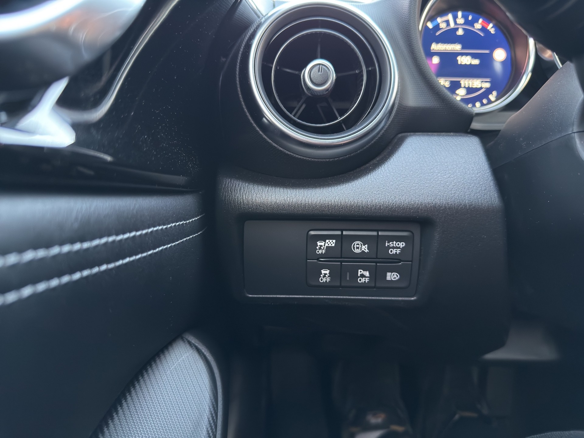 MAZDA MX-5 Skyactiv-G 184 Exclusive-line-image-13