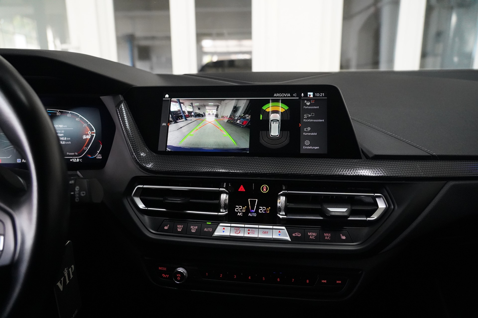 BMW 120d xDrive Steptronic Sport Line-image-14