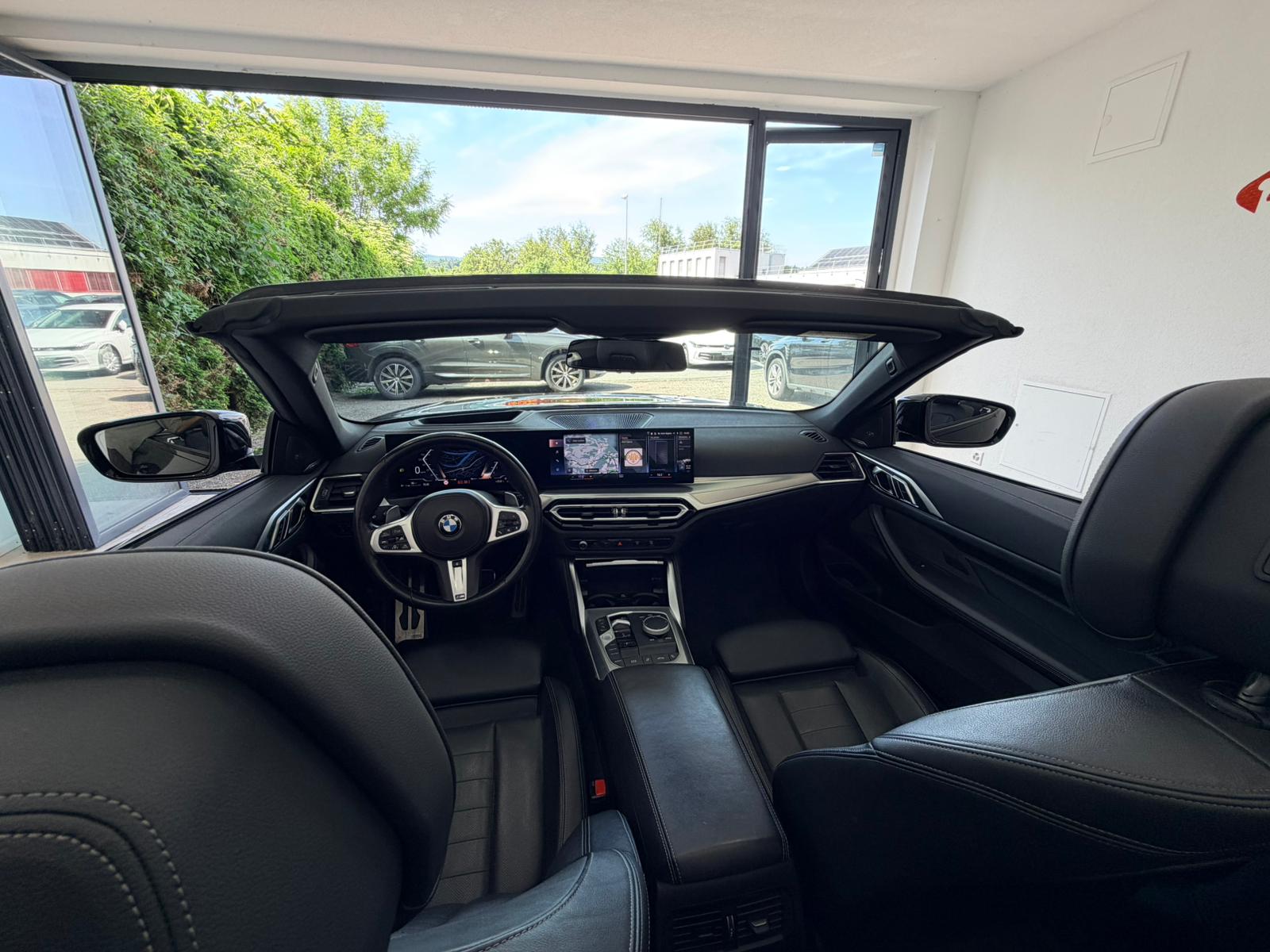 BMW 430i xDrive Cabriolet M Sport Steptronic-image-7