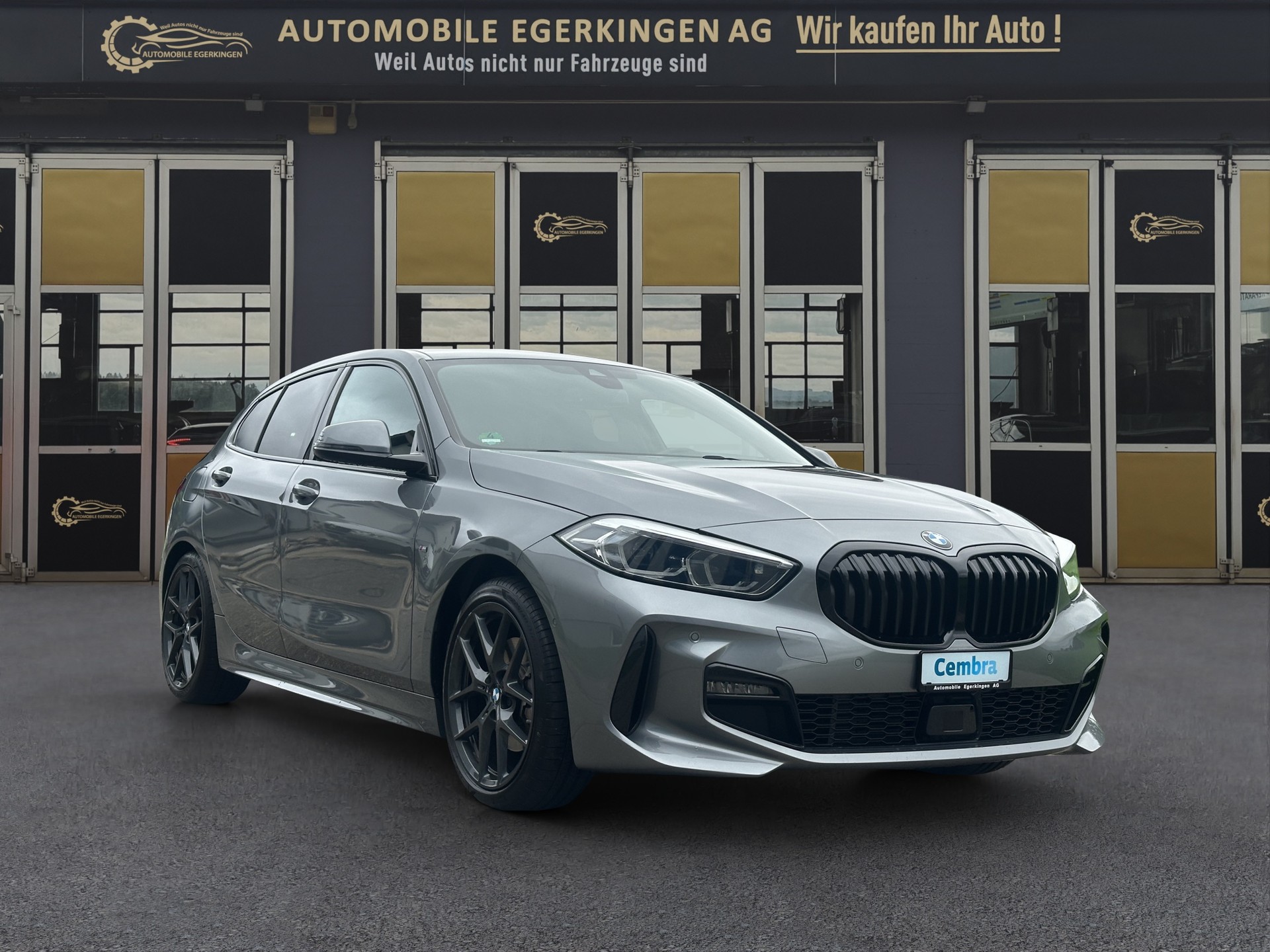 BMW 118d Pure M Sport-showroom-element-2