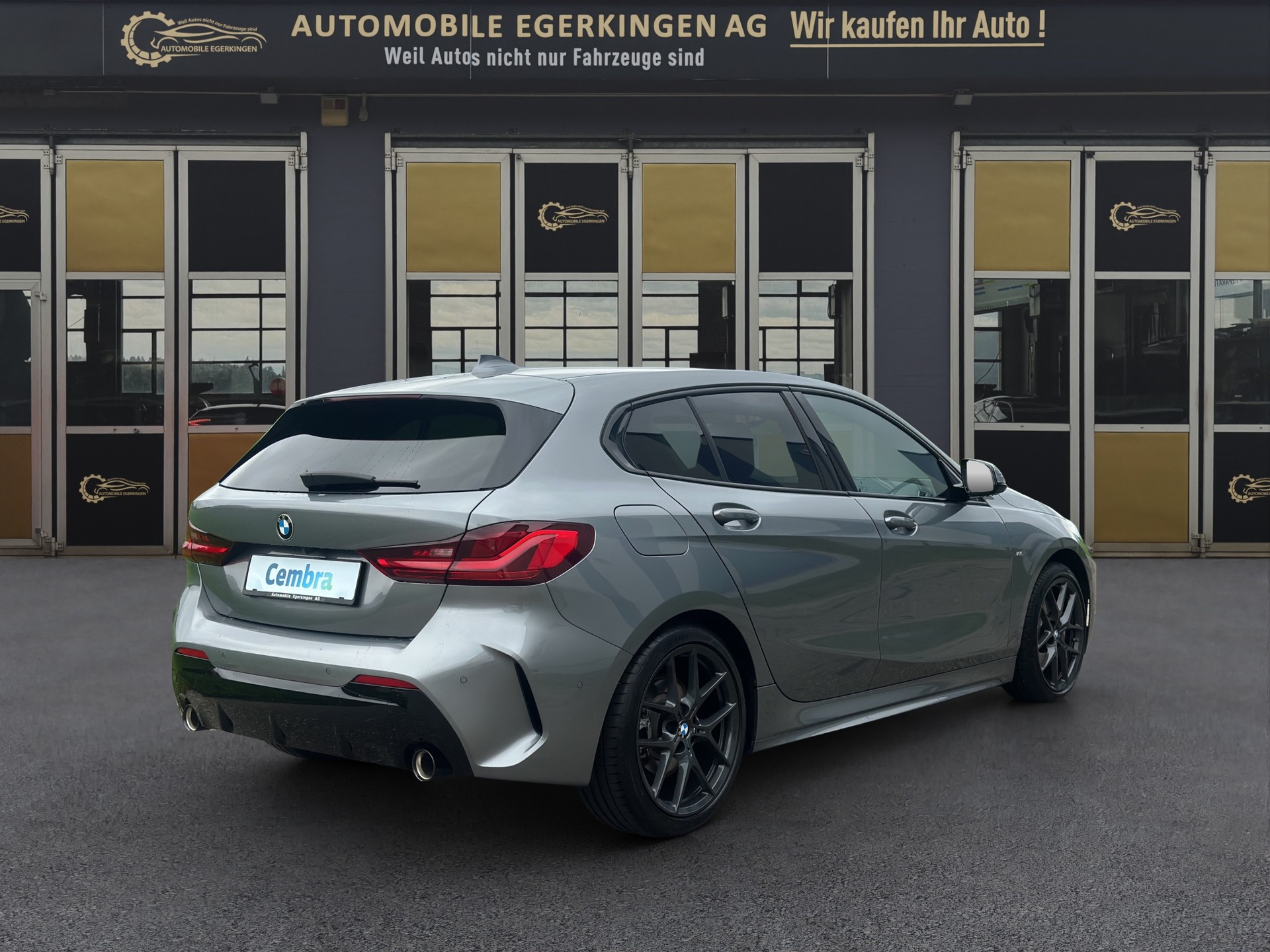 BMW 118d Pure M Sport-image-4