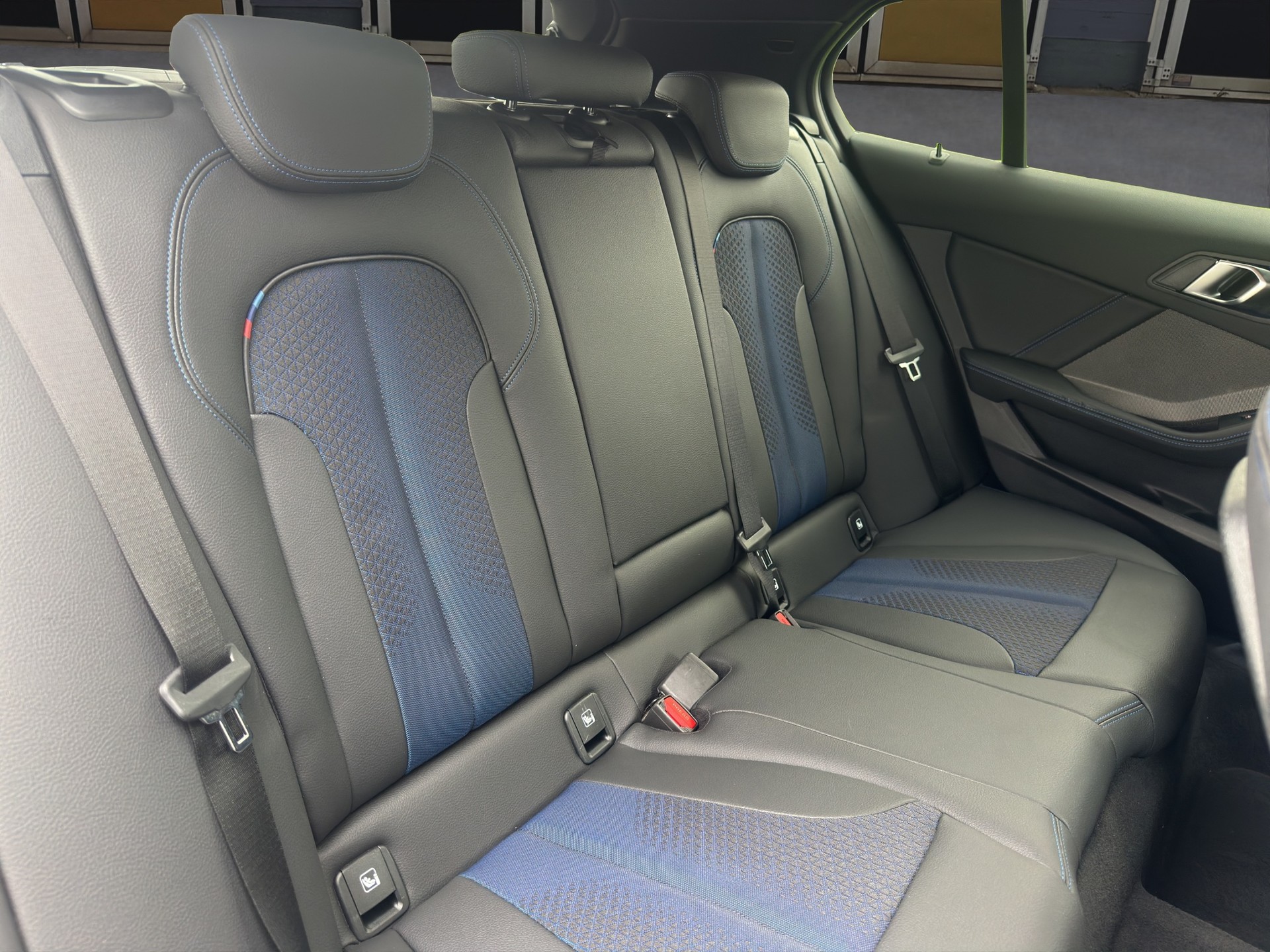 BMW 118d Pure M Sport-image-12