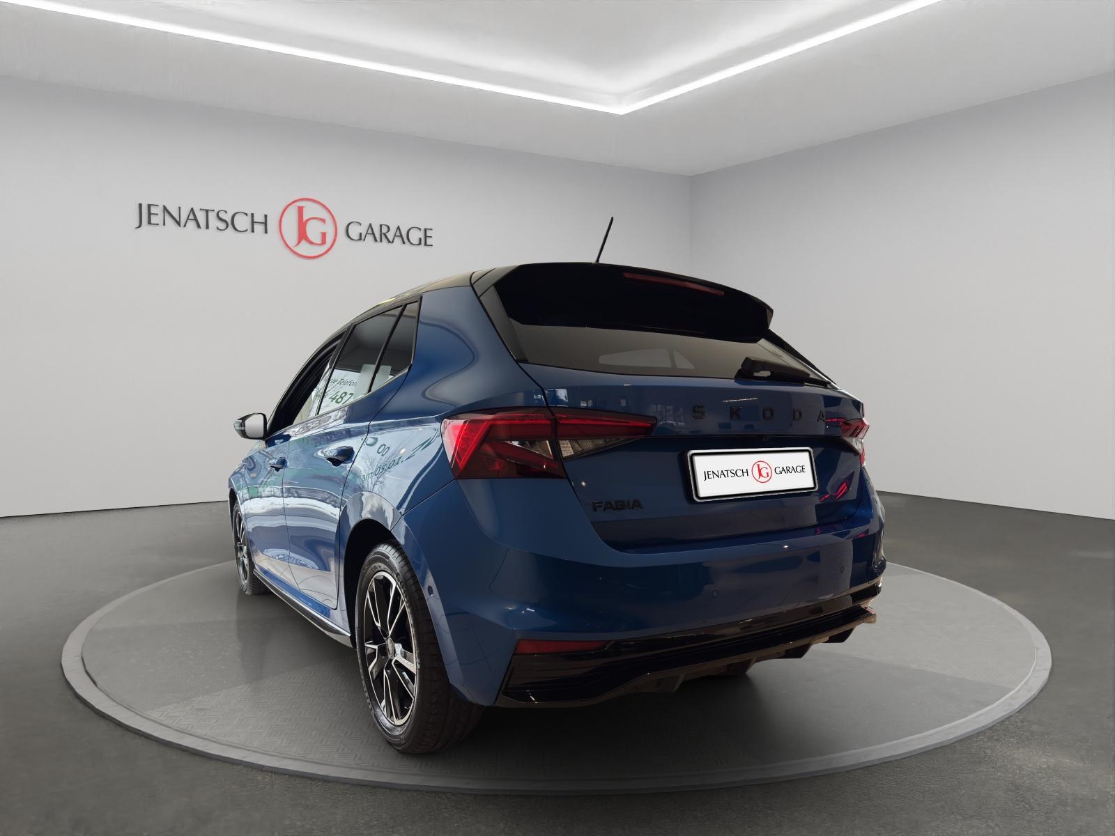 SKODA Fabia 1.0 TSI Monte Carlo DSG-image-1