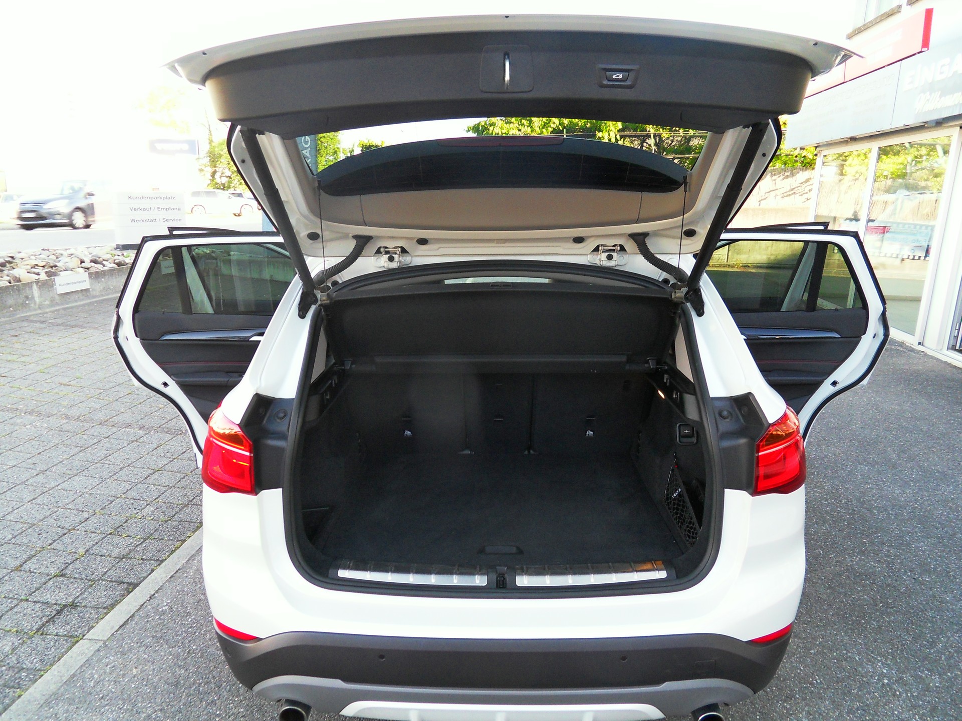 BMW X1 xDrive 20d Sport Line Steptronic-image-14
