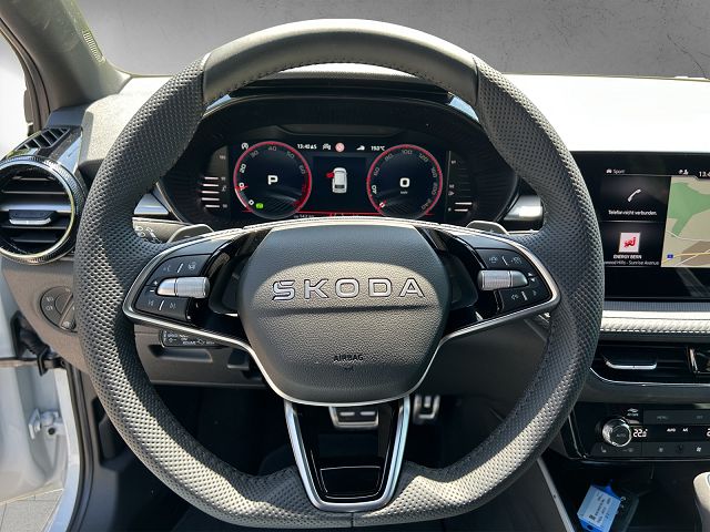 SKODA Fabia 1.5 TSI 130 DSG-image-12
