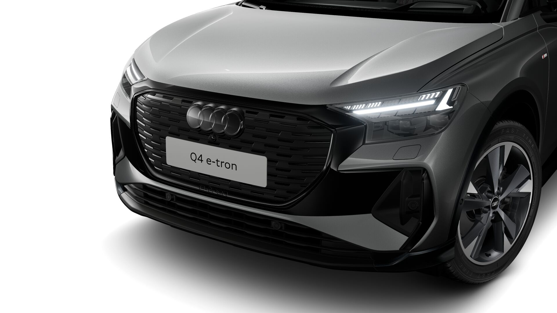 AUDI Q4 e-tron 45 Edition Swiss Ski quattro-image-3