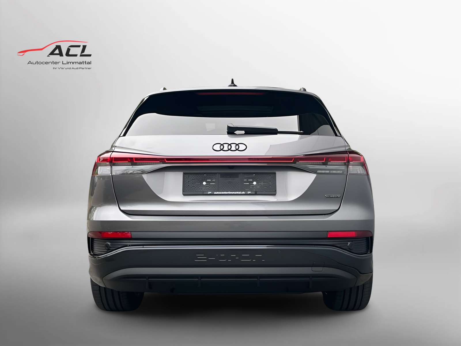 AUDI Q4 e-tron 45 Edition Swiss Ski quattro-image-7