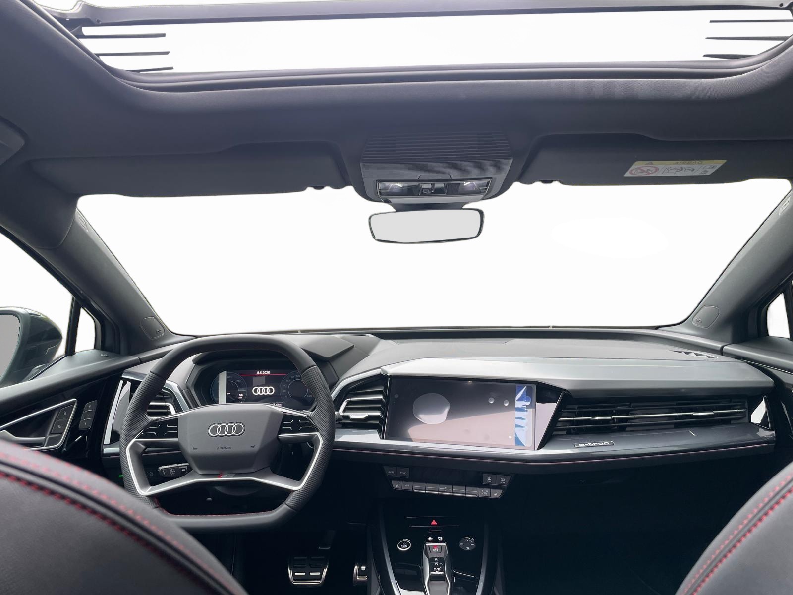 AUDI Q4 e-tron 45 Edition Swiss Ski quattro-image-4