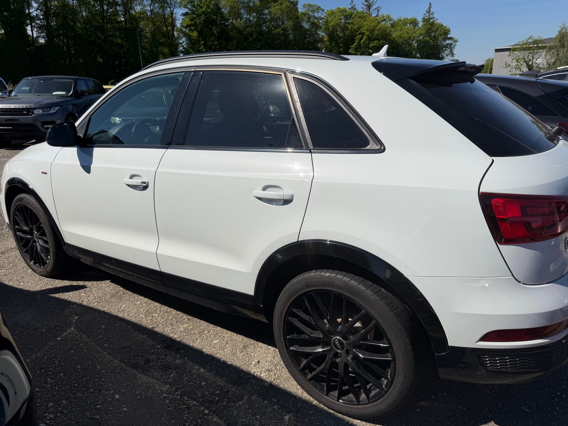 AUDI Q3 2.0 TFSI sport quattro S-tronic-image-3