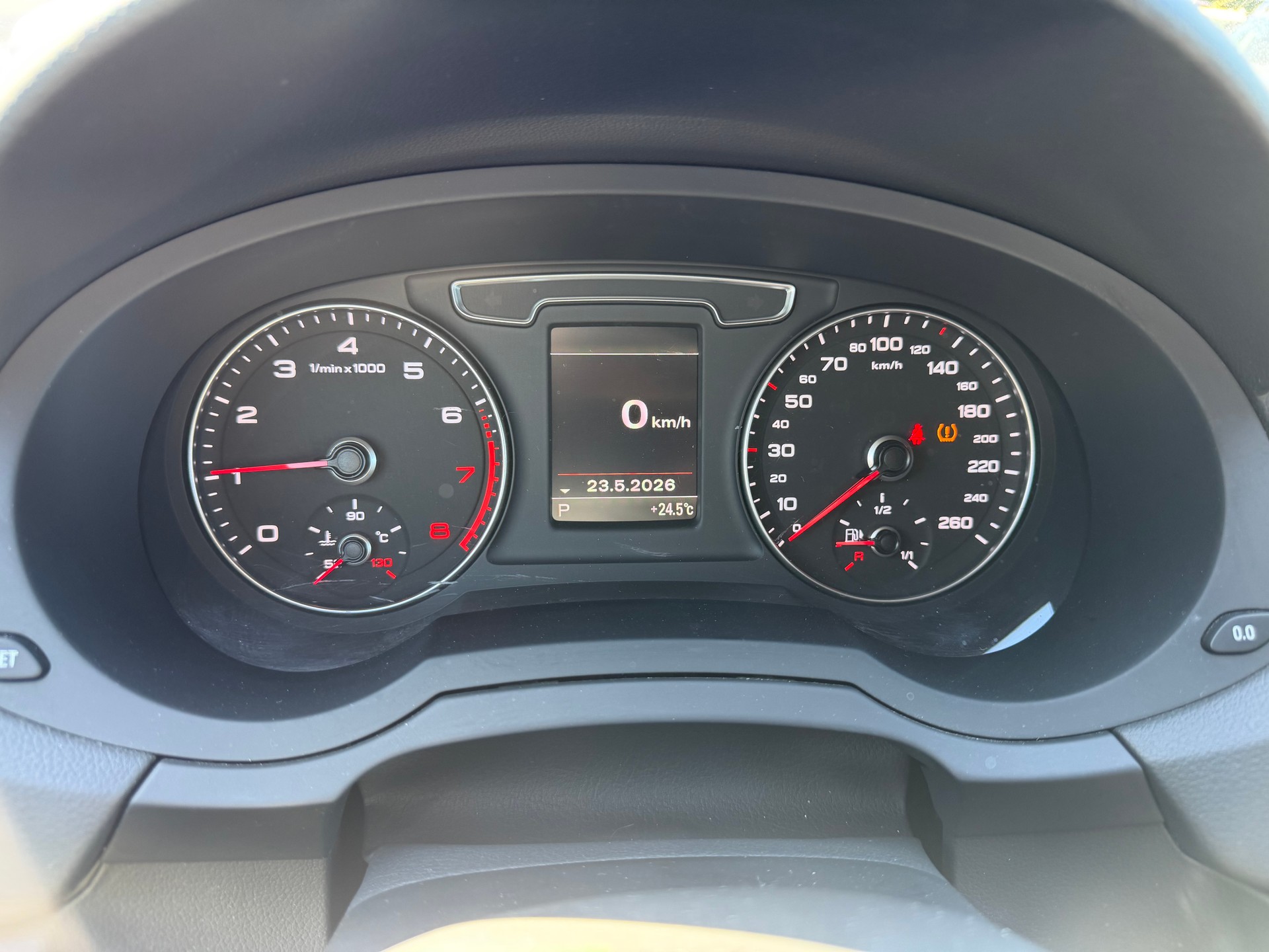 AUDI Q3 2.0 TFSI sport quattro S-tronic-image-7