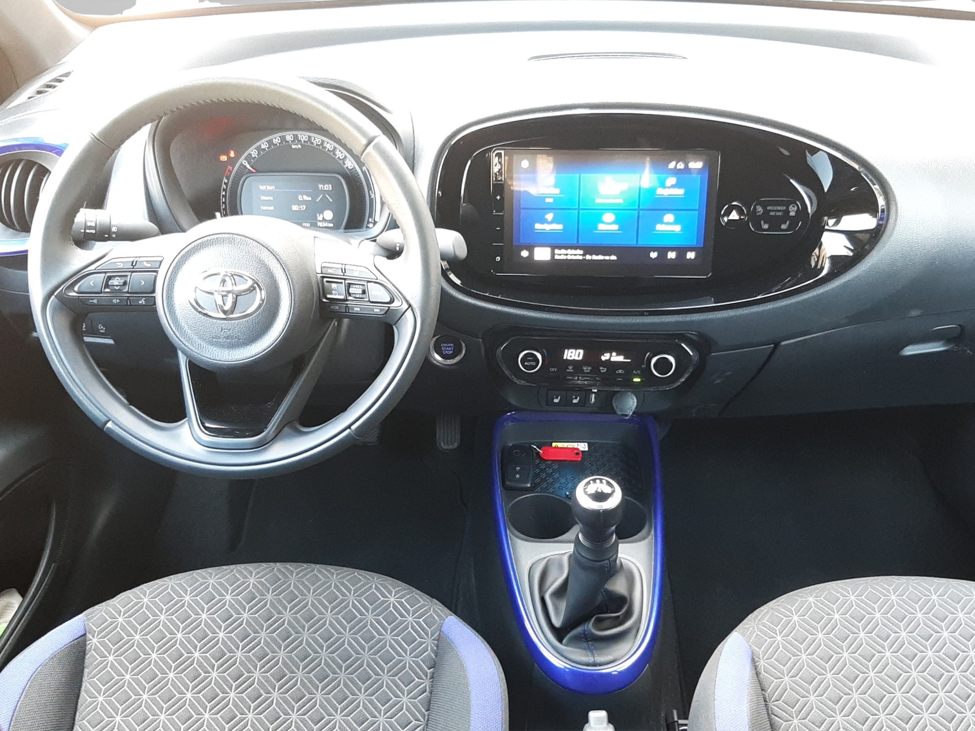 TOYOTA Aygo X 1.0 VVT-i Trend-image-11