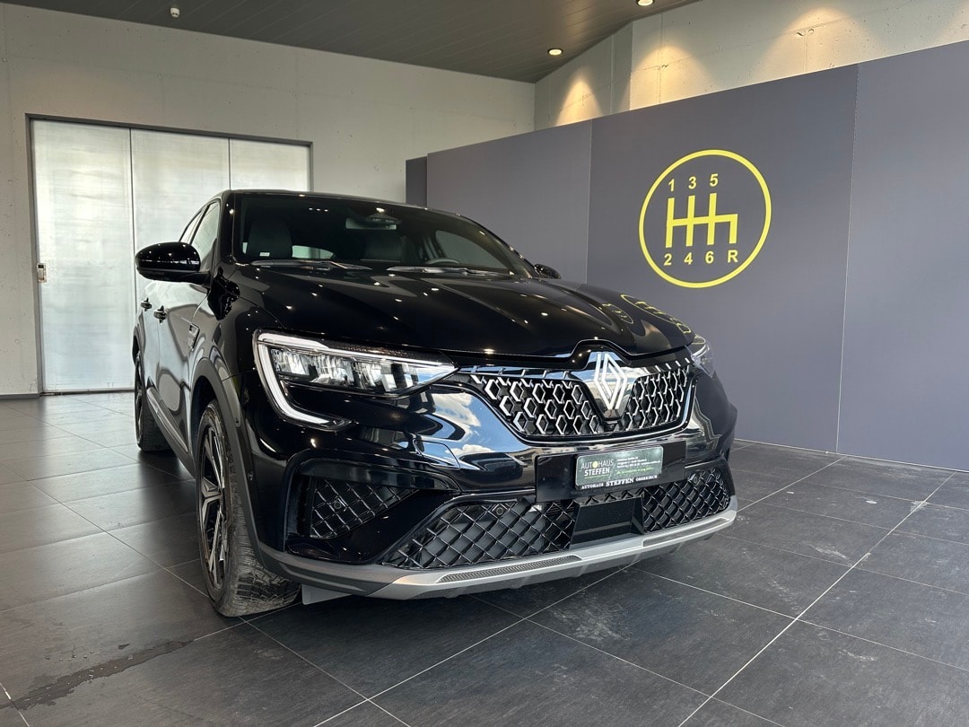 RENAULT Arkana 1.6 E-Techno-showroom-element-1