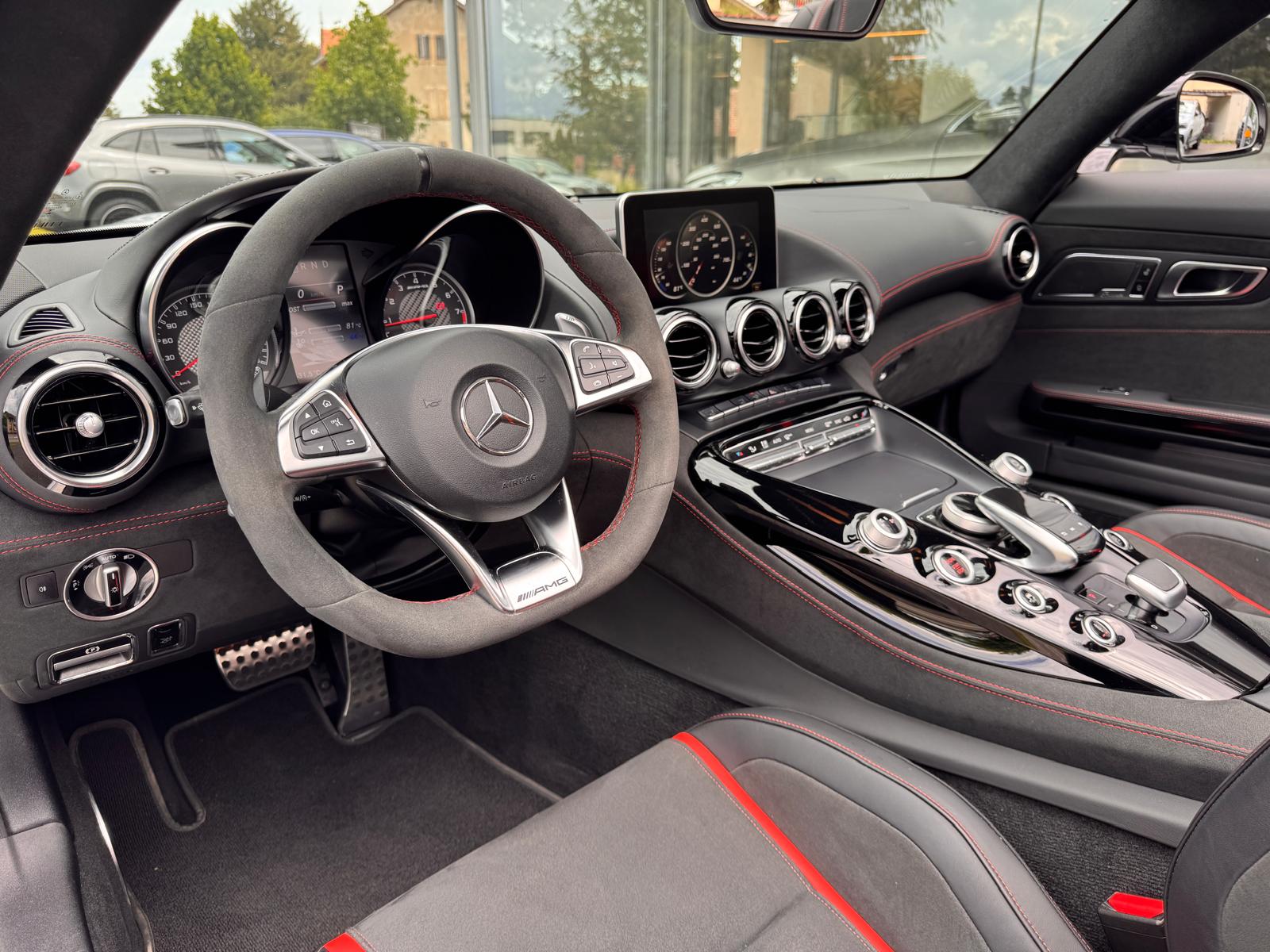 MERCEDES-BENZ AMG GT Roadster Speedshift DCT-image-10