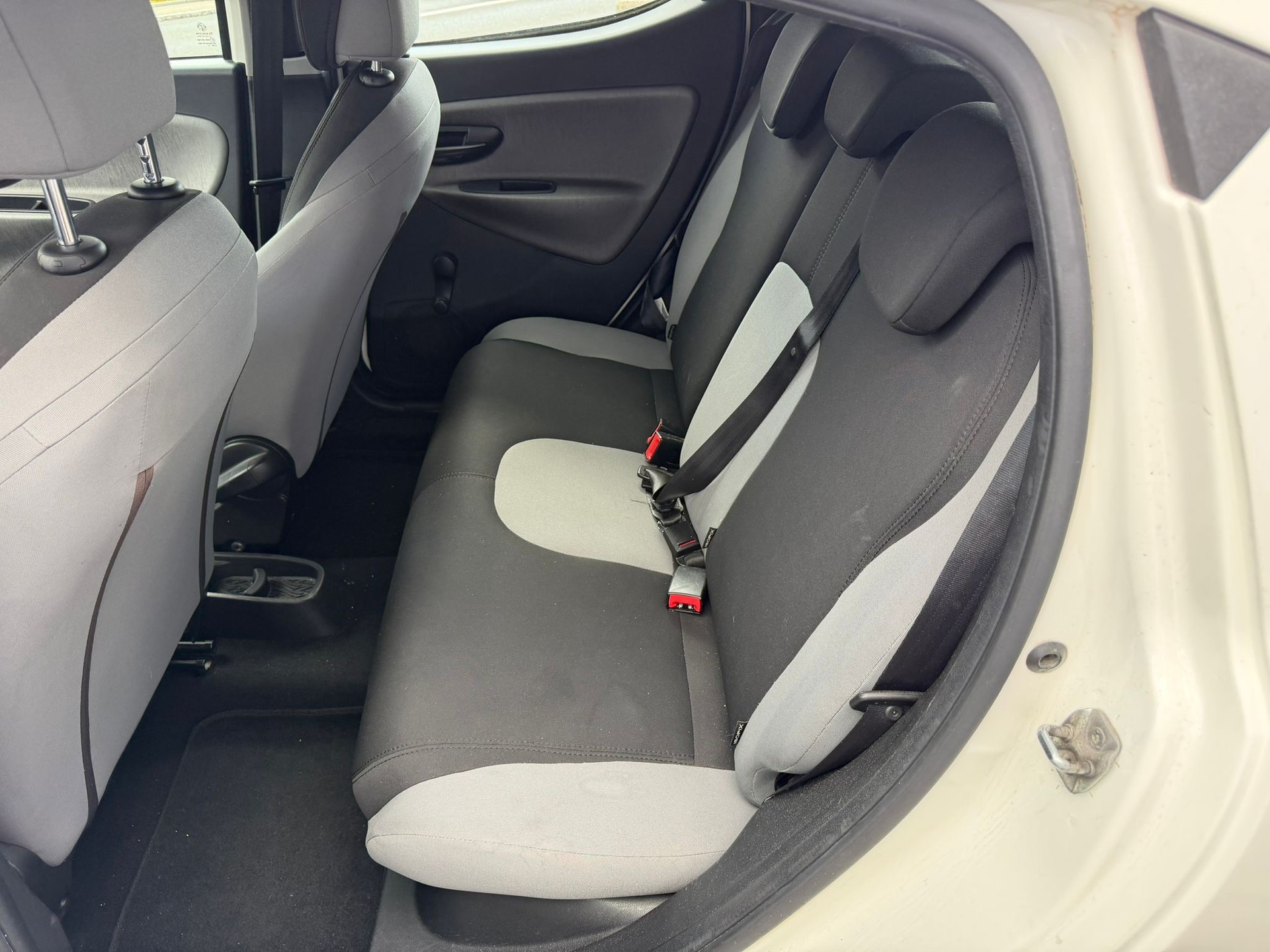 LANCIA Ypsilon 1.2 Gold-image-8