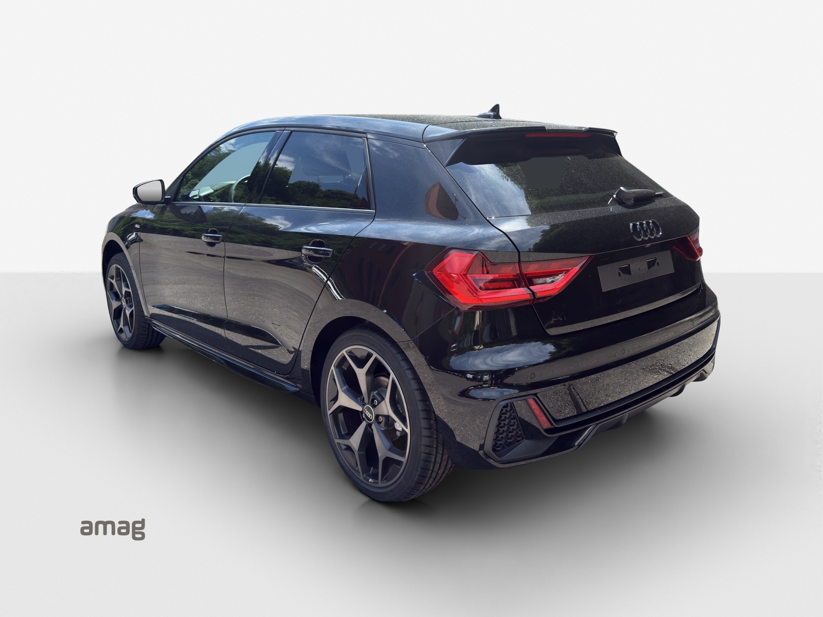 AUDI A1 Sportback 30 TFSI Attraction S-tronic-image-4