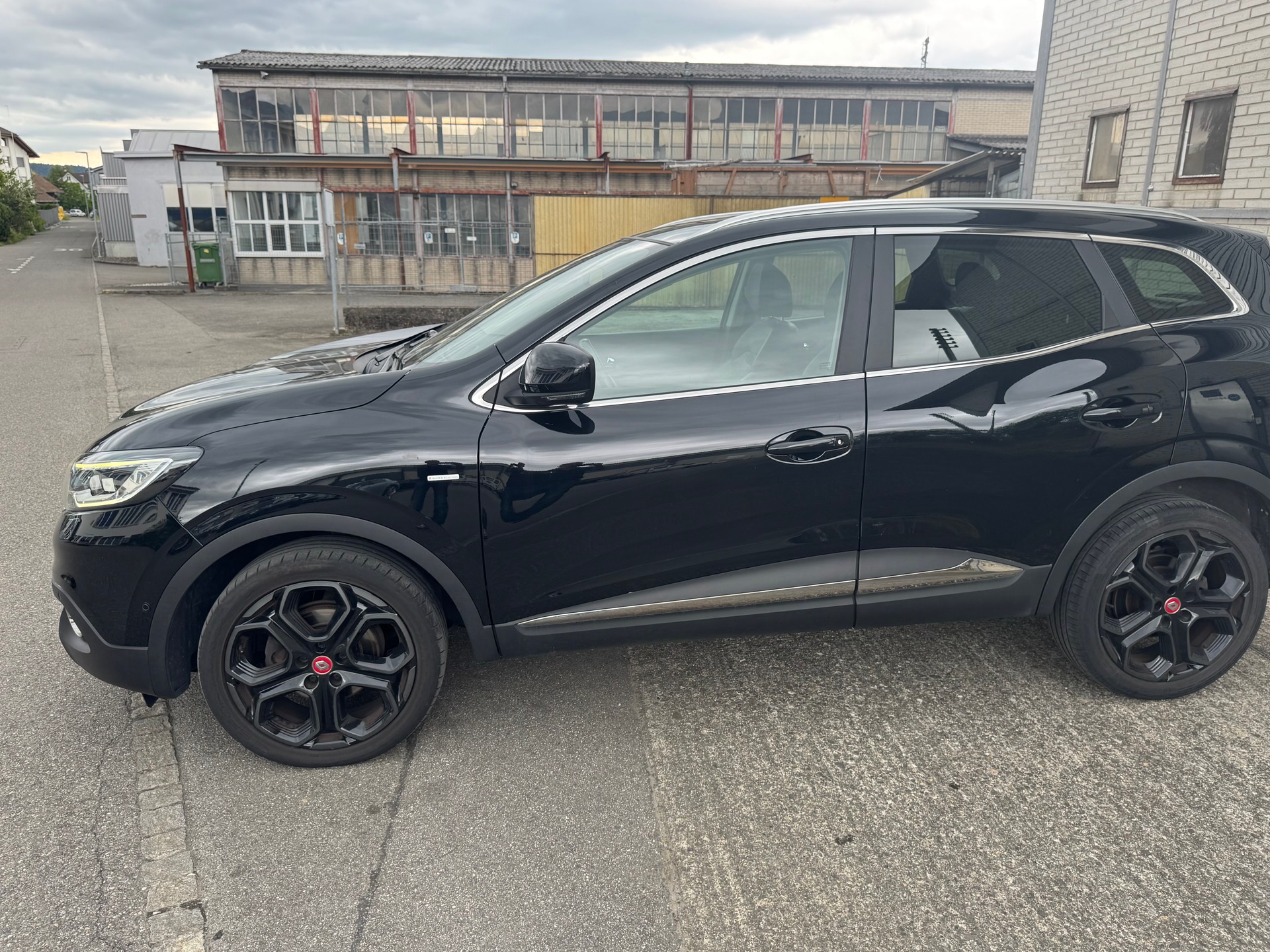 RENAULT Kadjar 1.2 16V Turbo Swiss Edition EDC-image-7