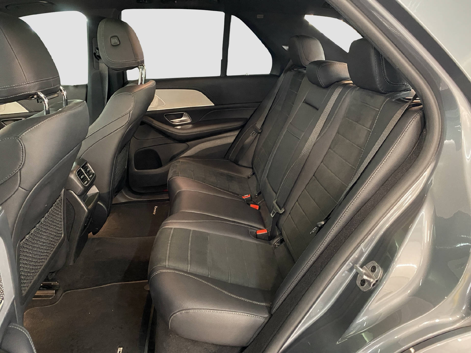 MERCEDES-BENZ GLE 400 d AMG Line 4MATIC-image-13
