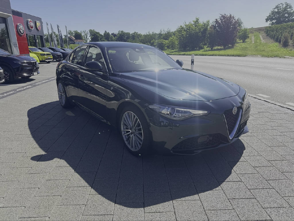 ALFA ROMEO Giulia 2.0 TI-showroom-element-2
