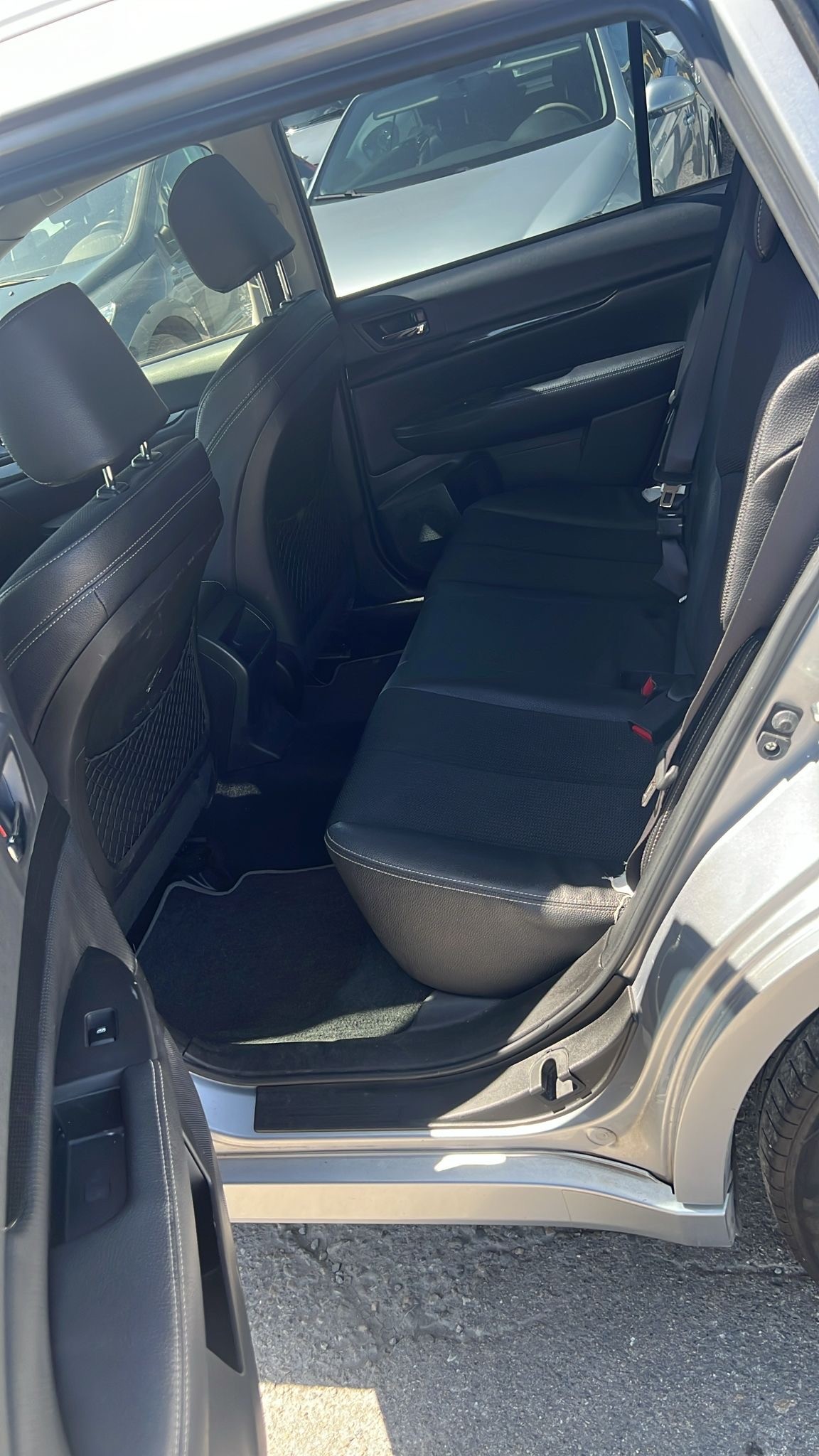 SUBARU Outback 2.0D Limited Classic AWD Lineartronic **FRISCH MFK/SERVICE**-image-6