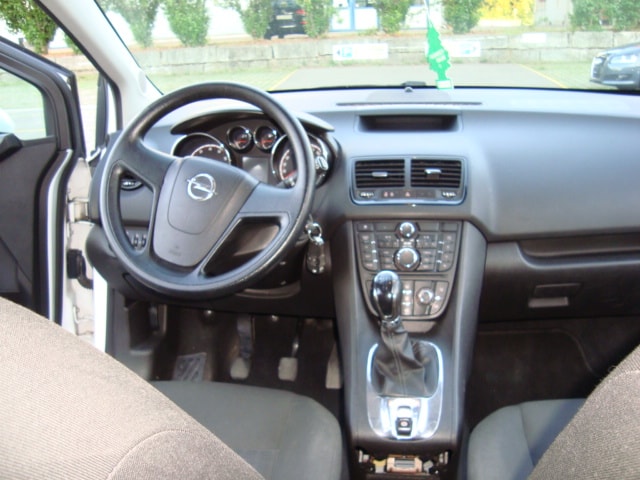 OPEL Meriva 1.4 Turbo Enjoy-image-11