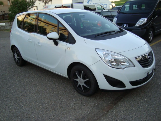 OPEL Meriva 1.4 Turbo Enjoy-image-2