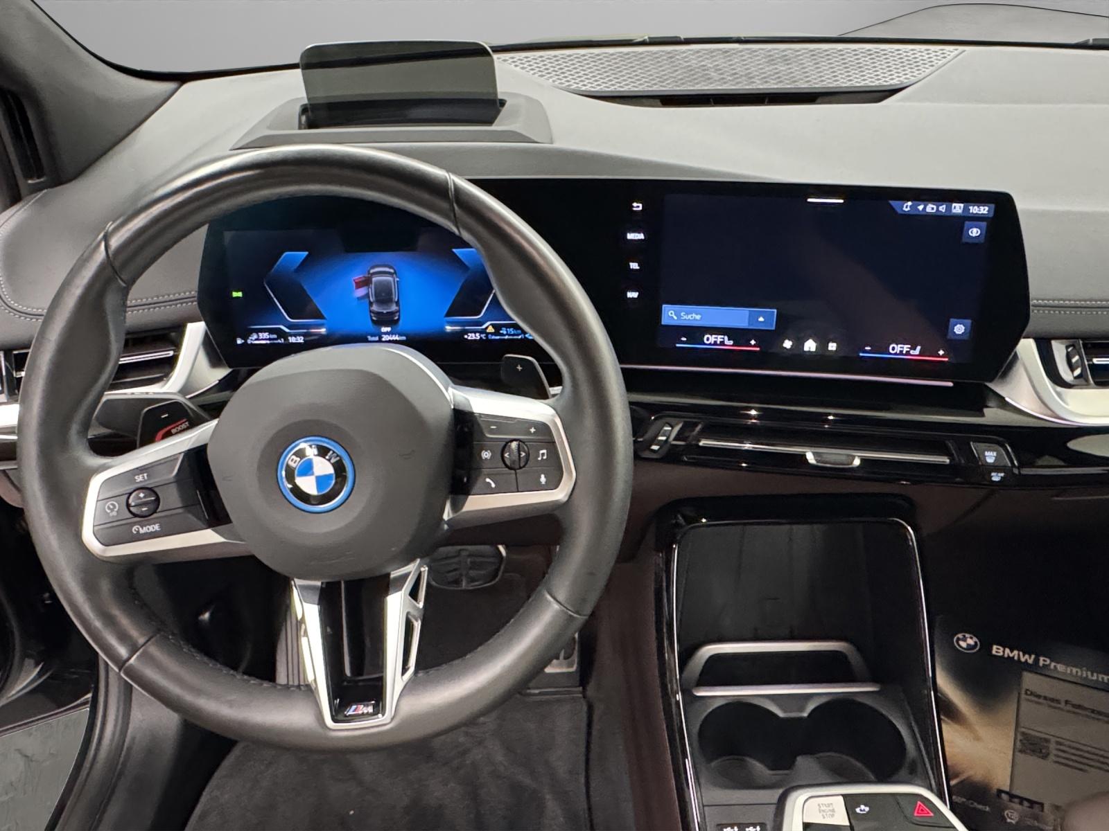 BMW 230e xDrive Active Tourer-image-19