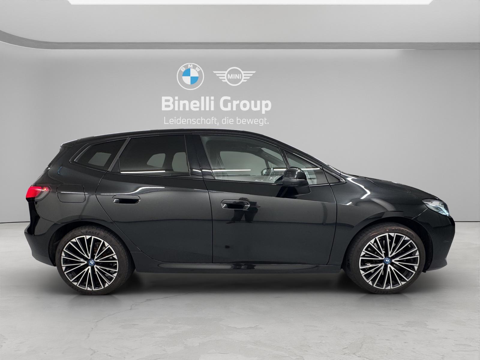 BMW 230e xDrive Active Tourer-image-5