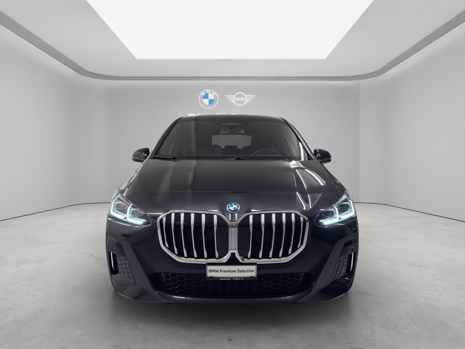 BMW 230e xDrive Active Tourer-image-7