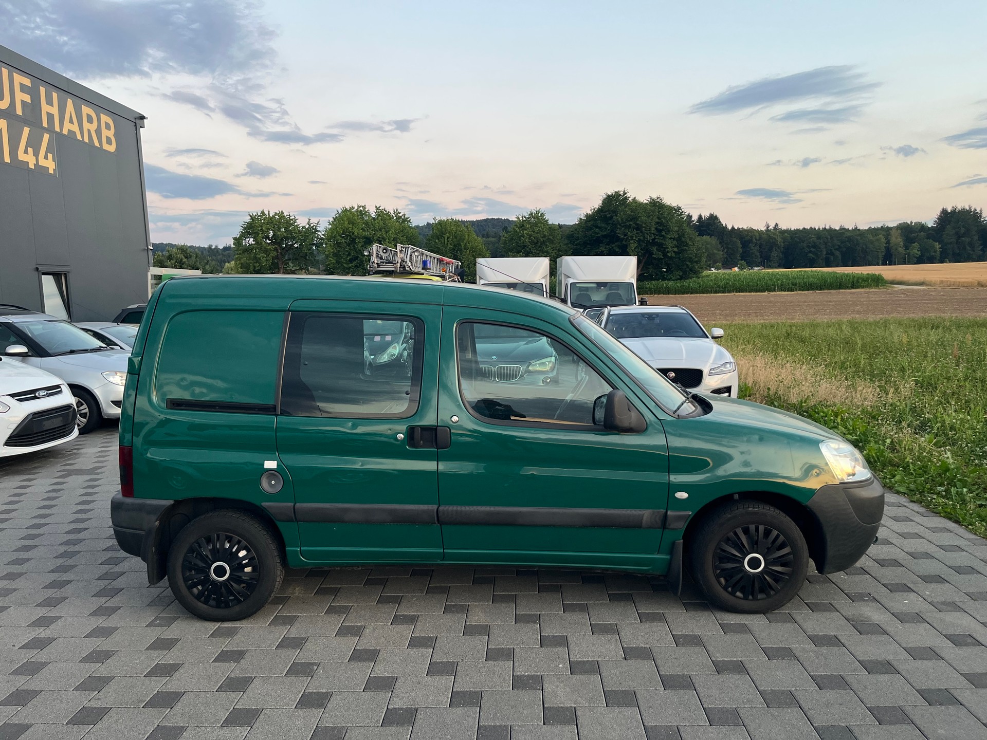 PEUGEOT Partner 1.4 Bifuel 190C-image-1
