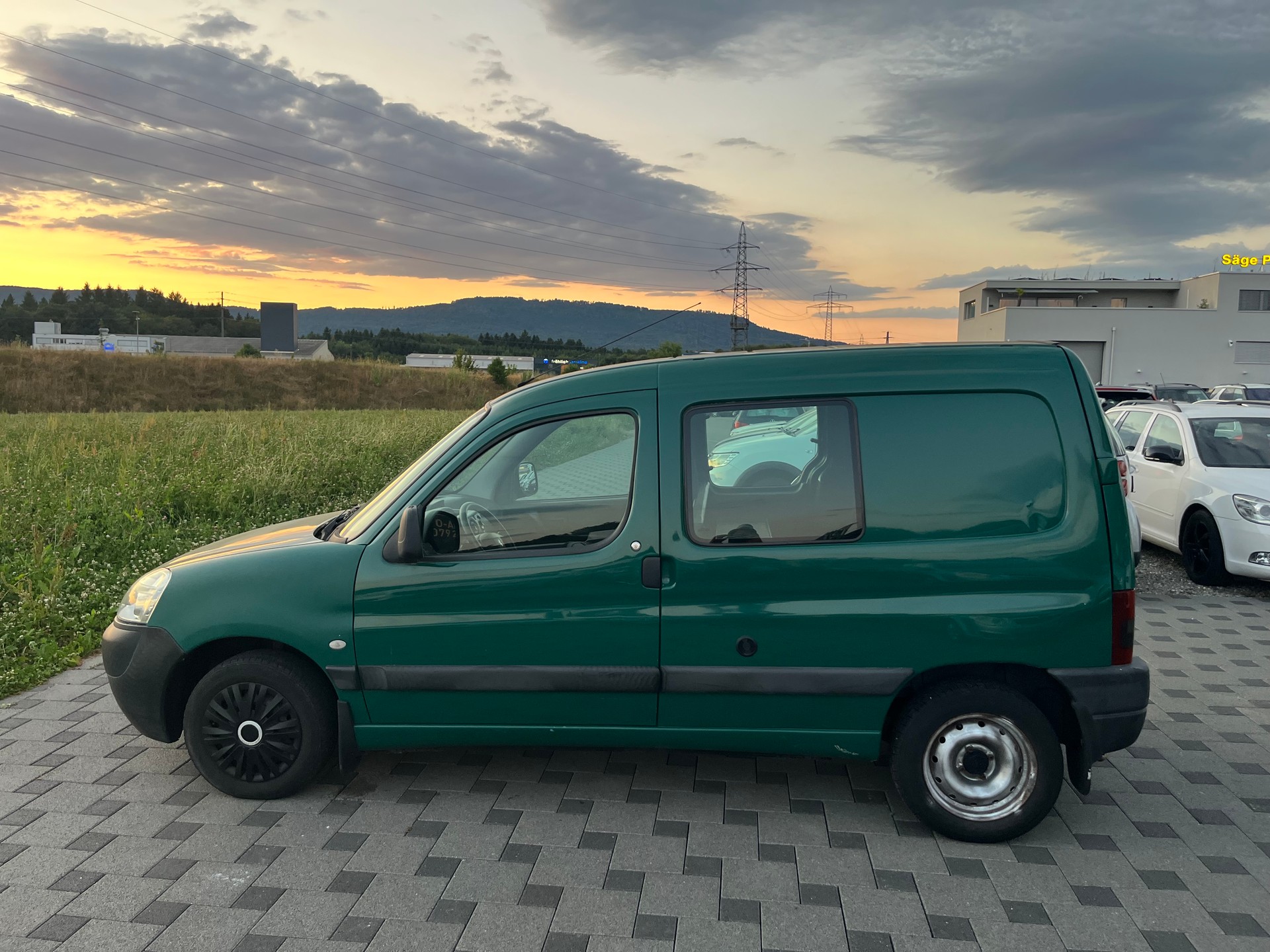 PEUGEOT Partner 1.4 Bifuel 190C-image-2