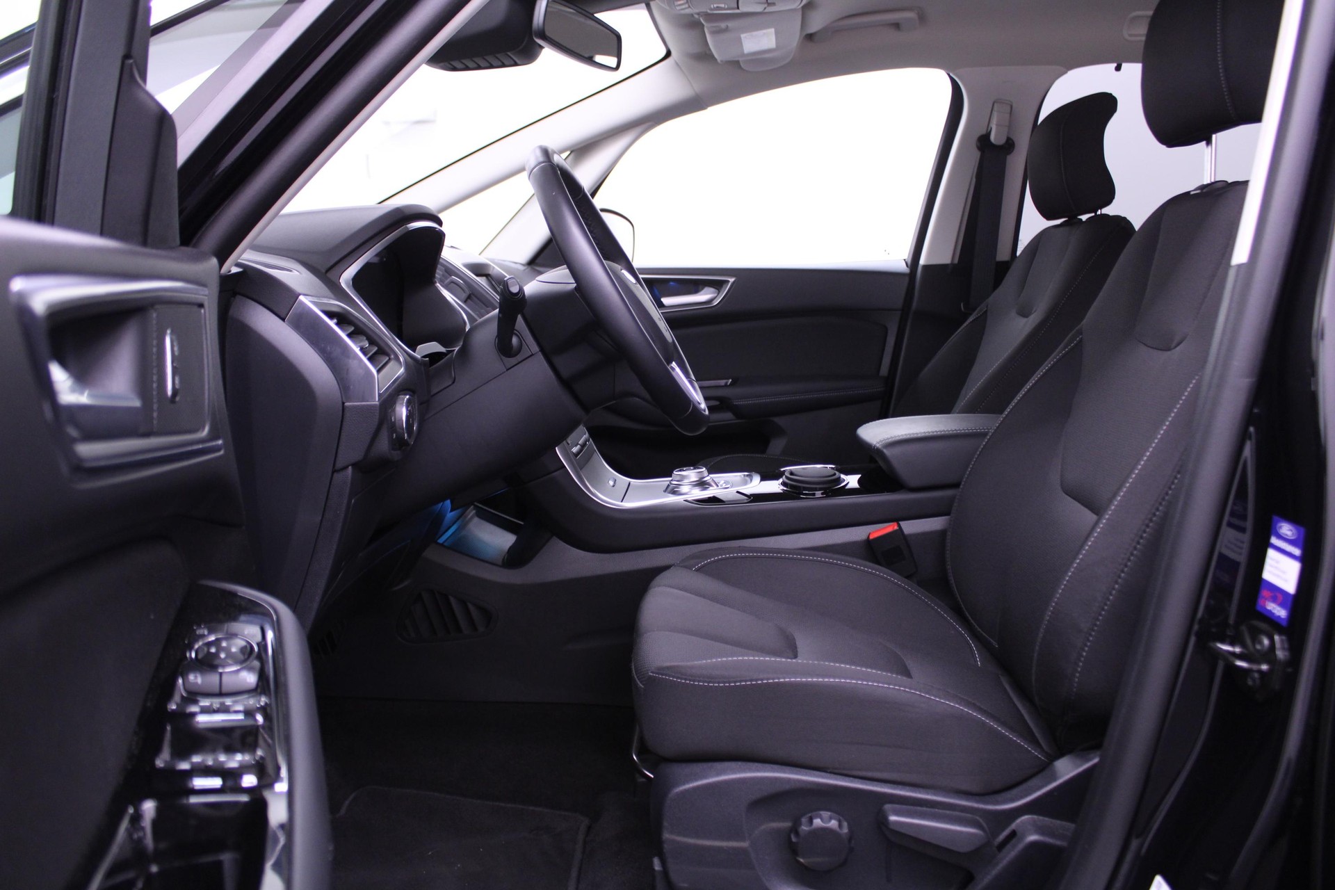 FORD S-Max 2.5 Hybrid Titanium 7P-showroom-element-2