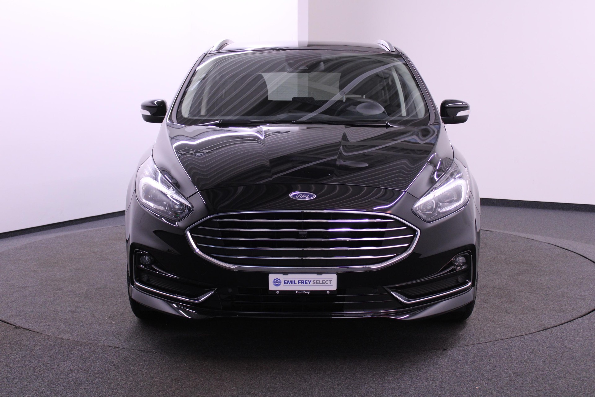 FORD S-Max 2.5 Hybrid Titanium 7P-showroom-element-1