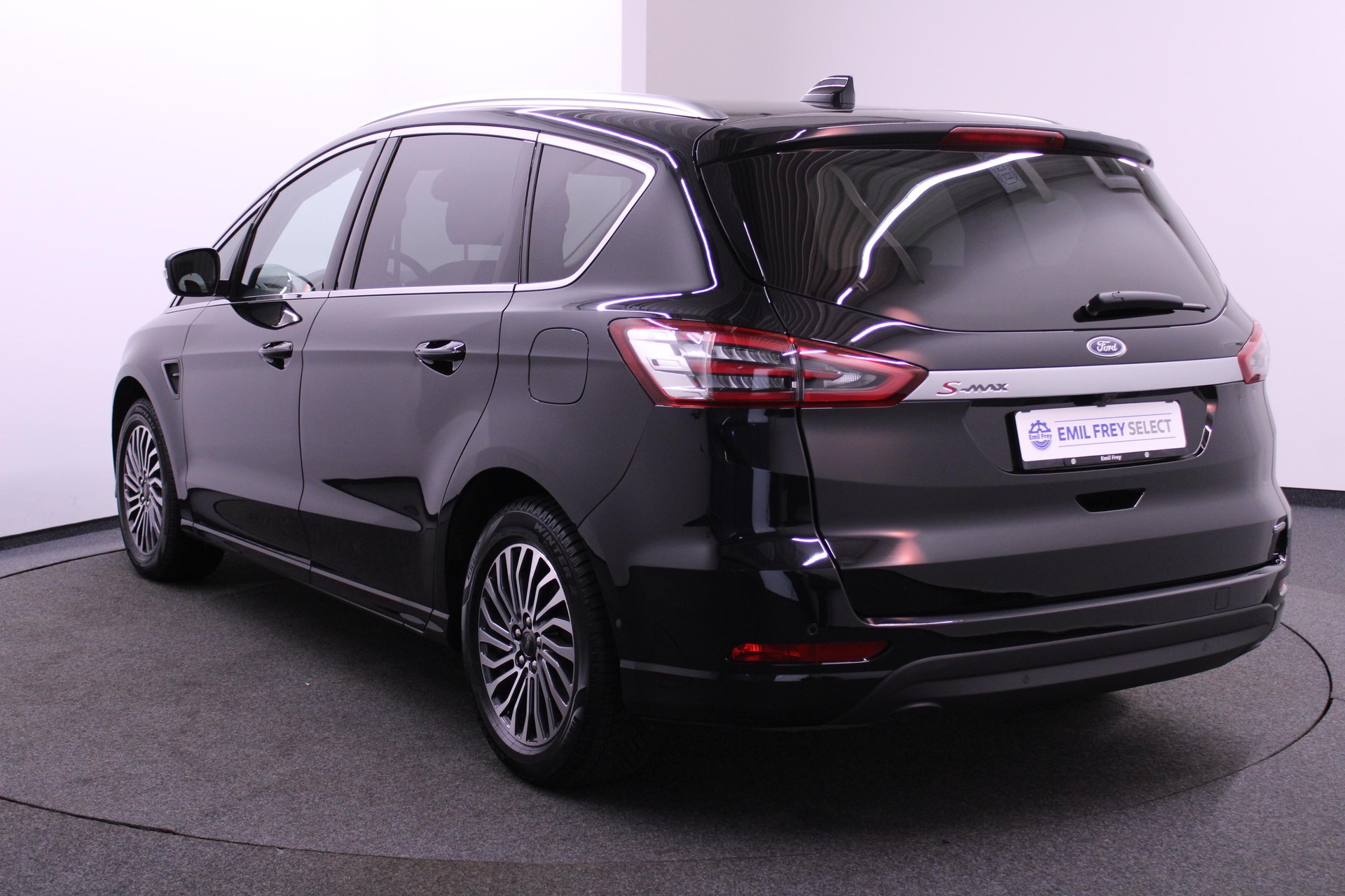 FORD S-Max 2.5 Hybrid Titanium 7P-showroom-element-3