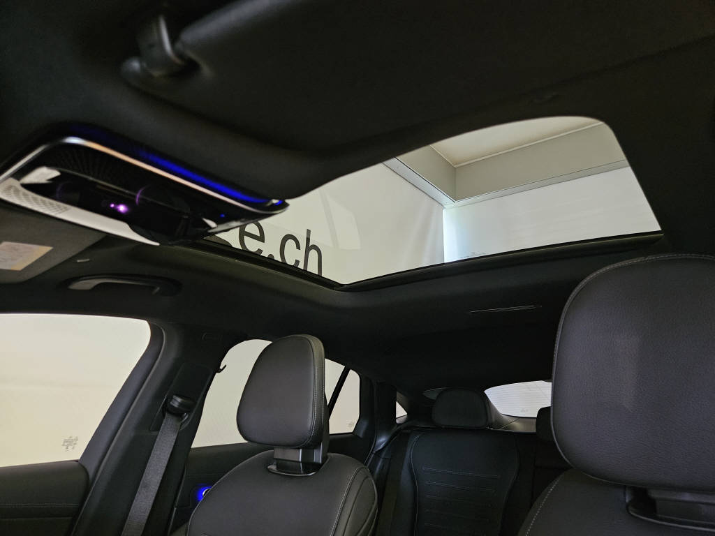 MERCEDES-BENZ GLC 220 d 4Matic AMG Line Coupé-image-4