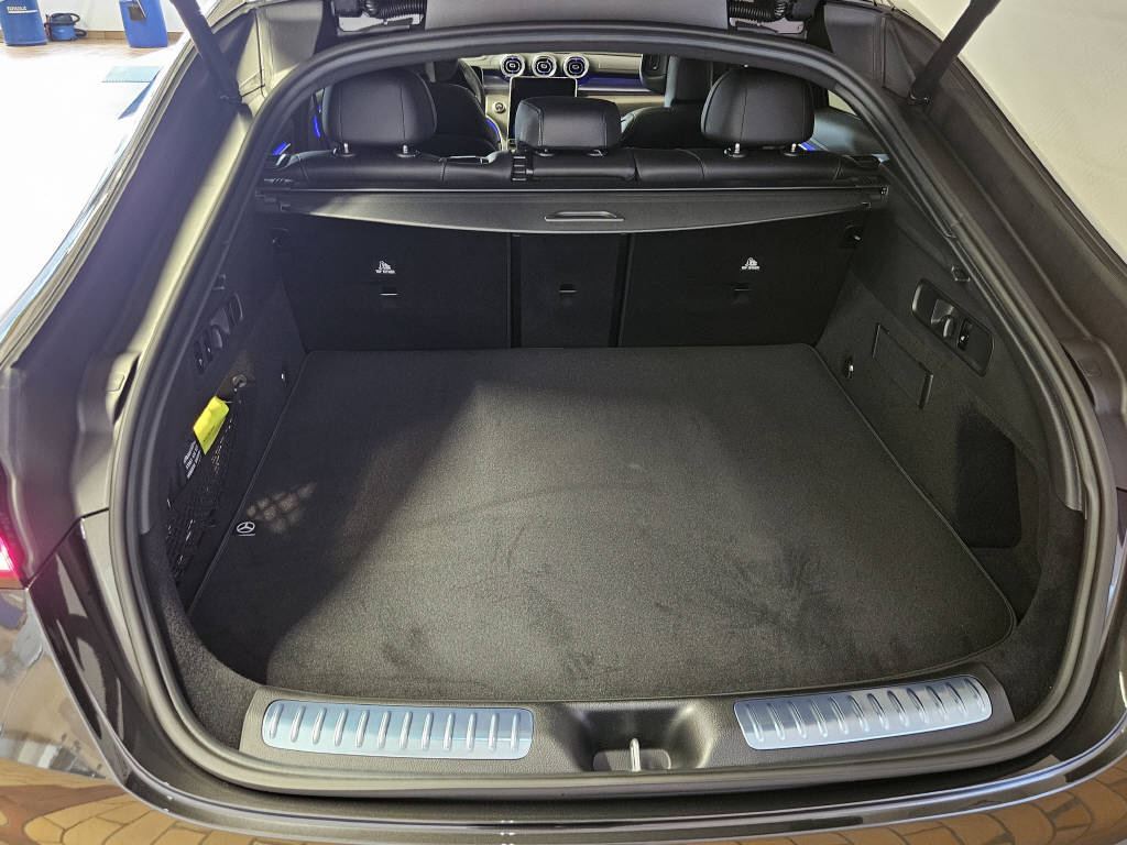 MERCEDES-BENZ GLC 220 d 4Matic AMG Line Coupé-showroom-element-3