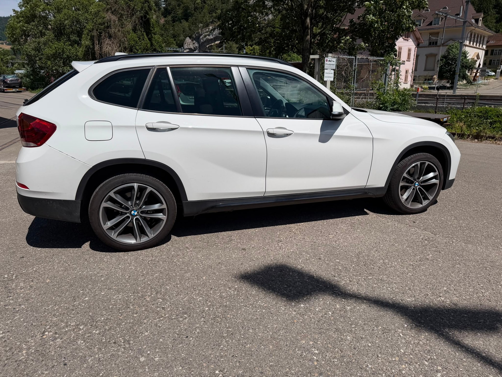 BMW X1 xDrive 20d Steptronic-showroom-element-3