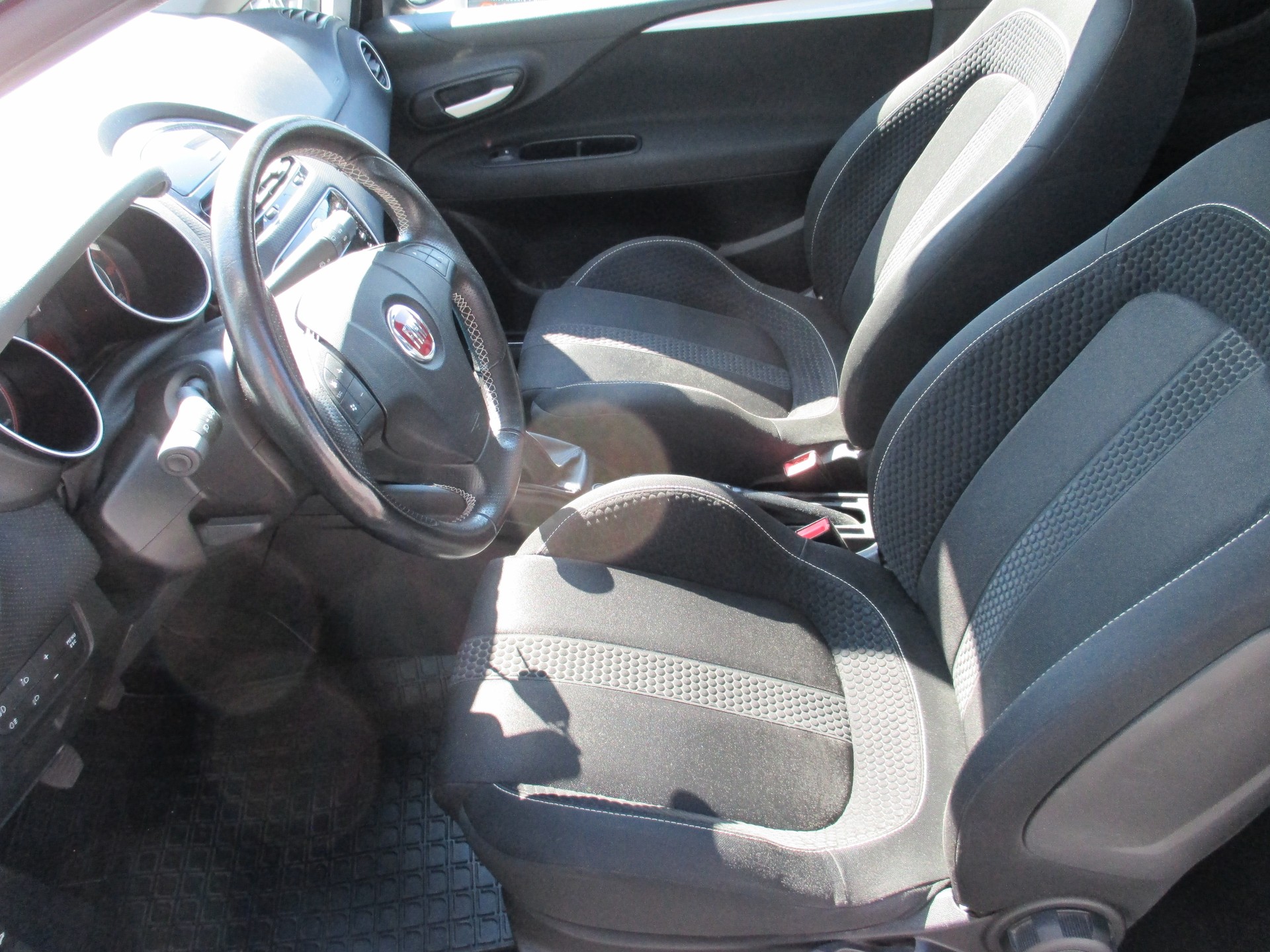 FIAT Punto Evo 1.4 16V Turbo Sport-image-9