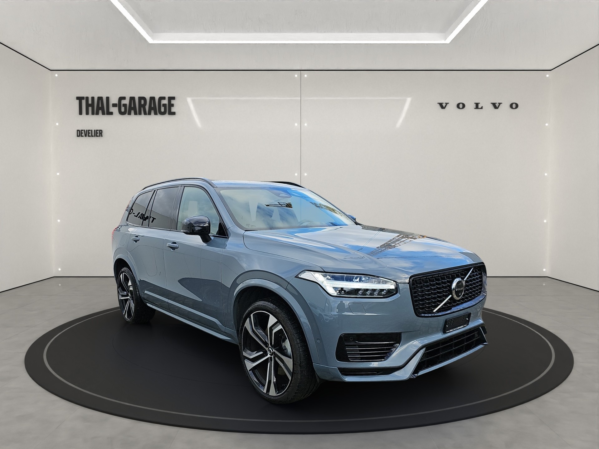 VOLVO XC90 2.0 T8 TE Ultimate Dark 7P. eAWD-showroom-element-2