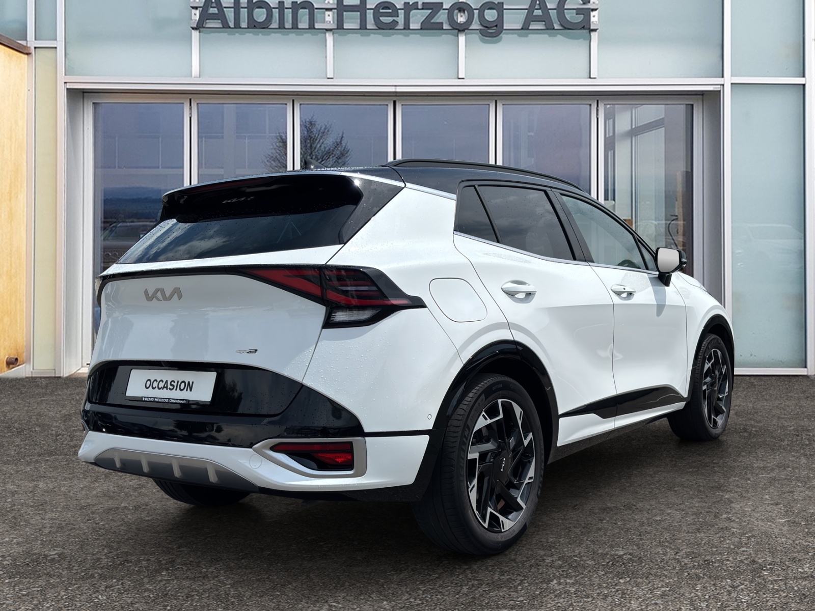 KIA Sportage 1.6 T-GDi PHEV GT-Line-showroom-element-3