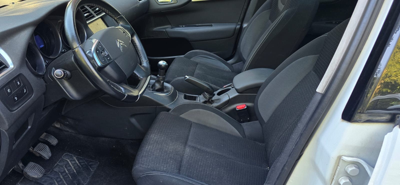 CITROEN C4 1.2 Pure Tech Feel-image-7