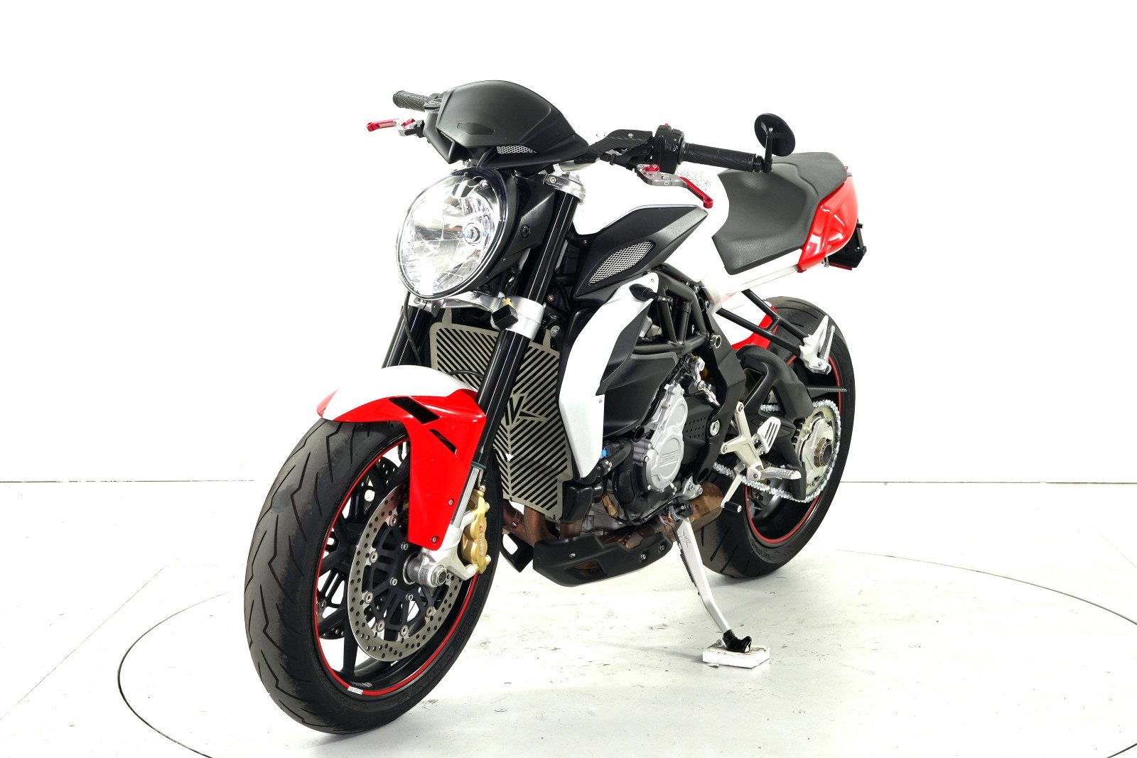 MV AGUSTA Brutale 800-image-2